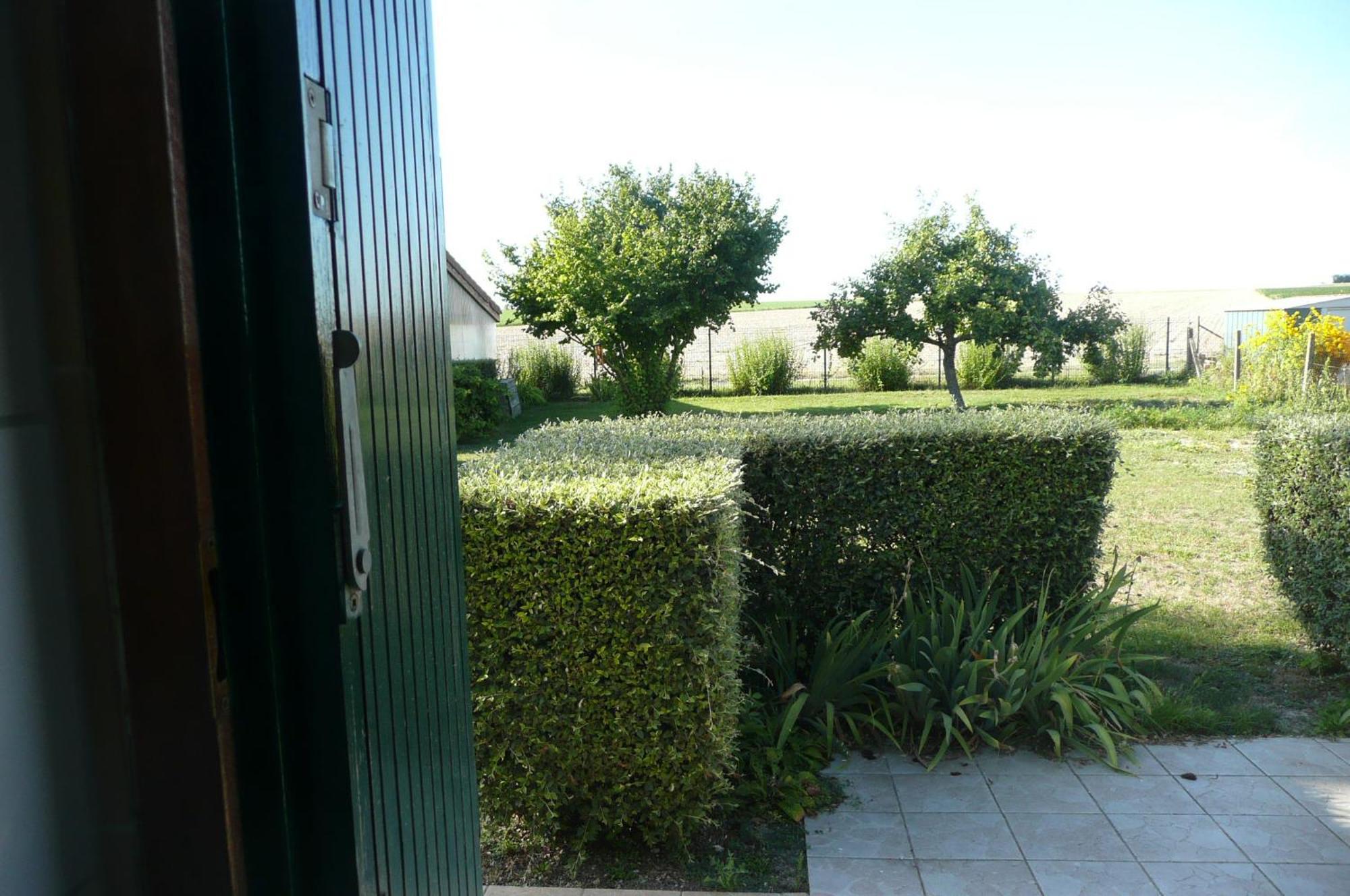 Villa L'Haubette Courtisols Esterno foto